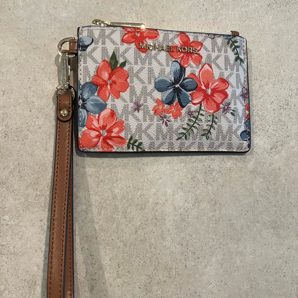 Beautiful Wallet for coins and keys was never used